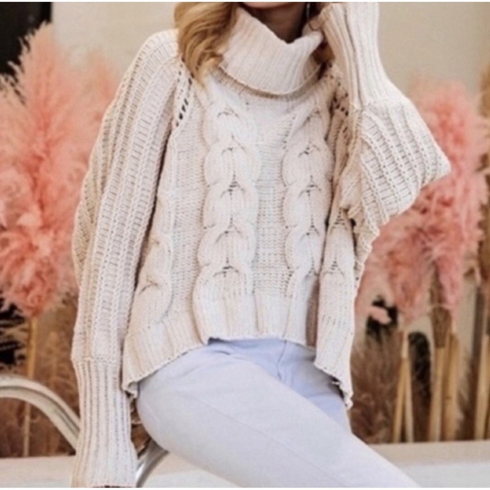 Moon & Madisonâ Sweater Cropped Cowl Neck Soft Cable Knit Cozy Boxy Oversized S